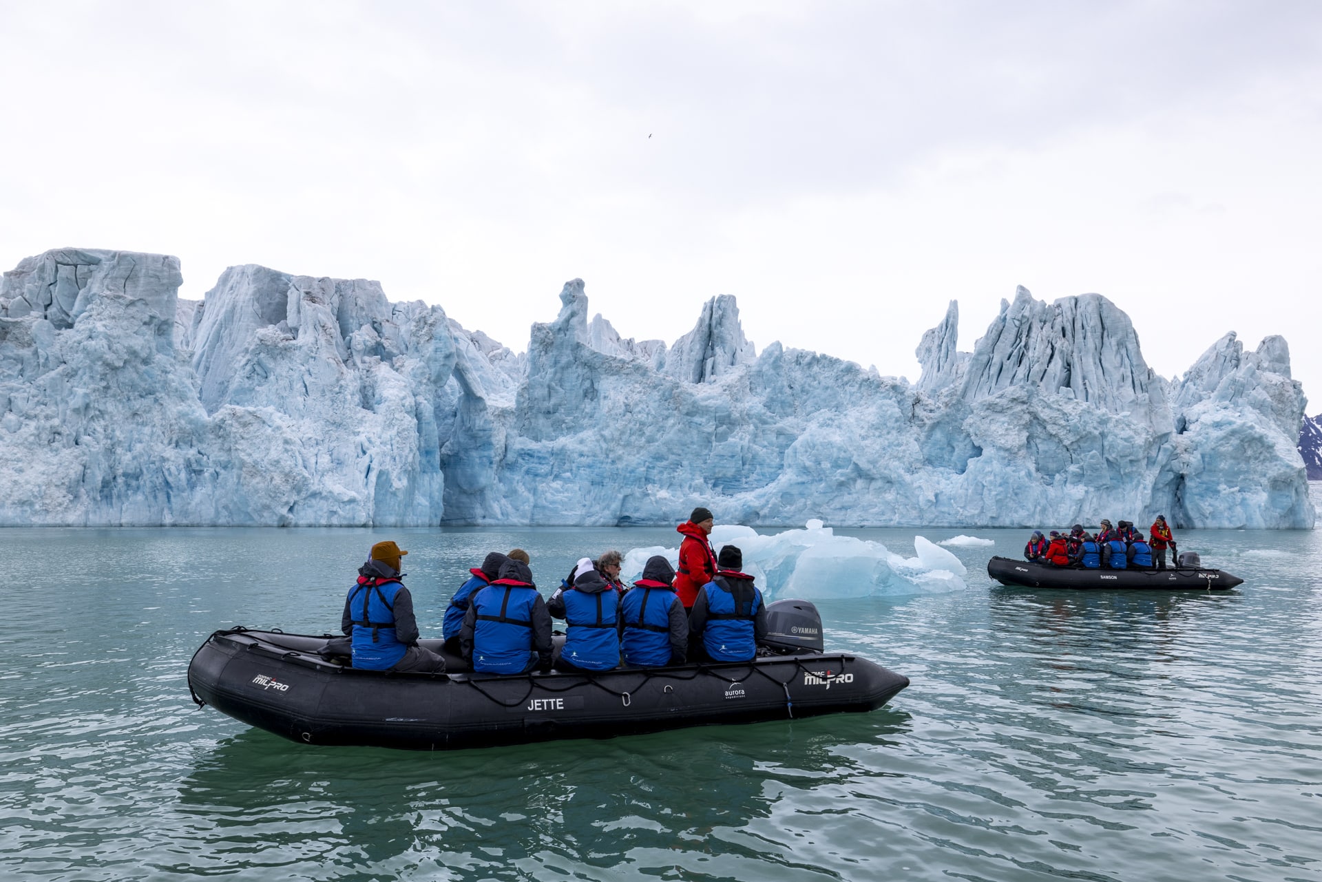 Zodiac-Cruising-Svalbard-Scott-Portelli.jpg