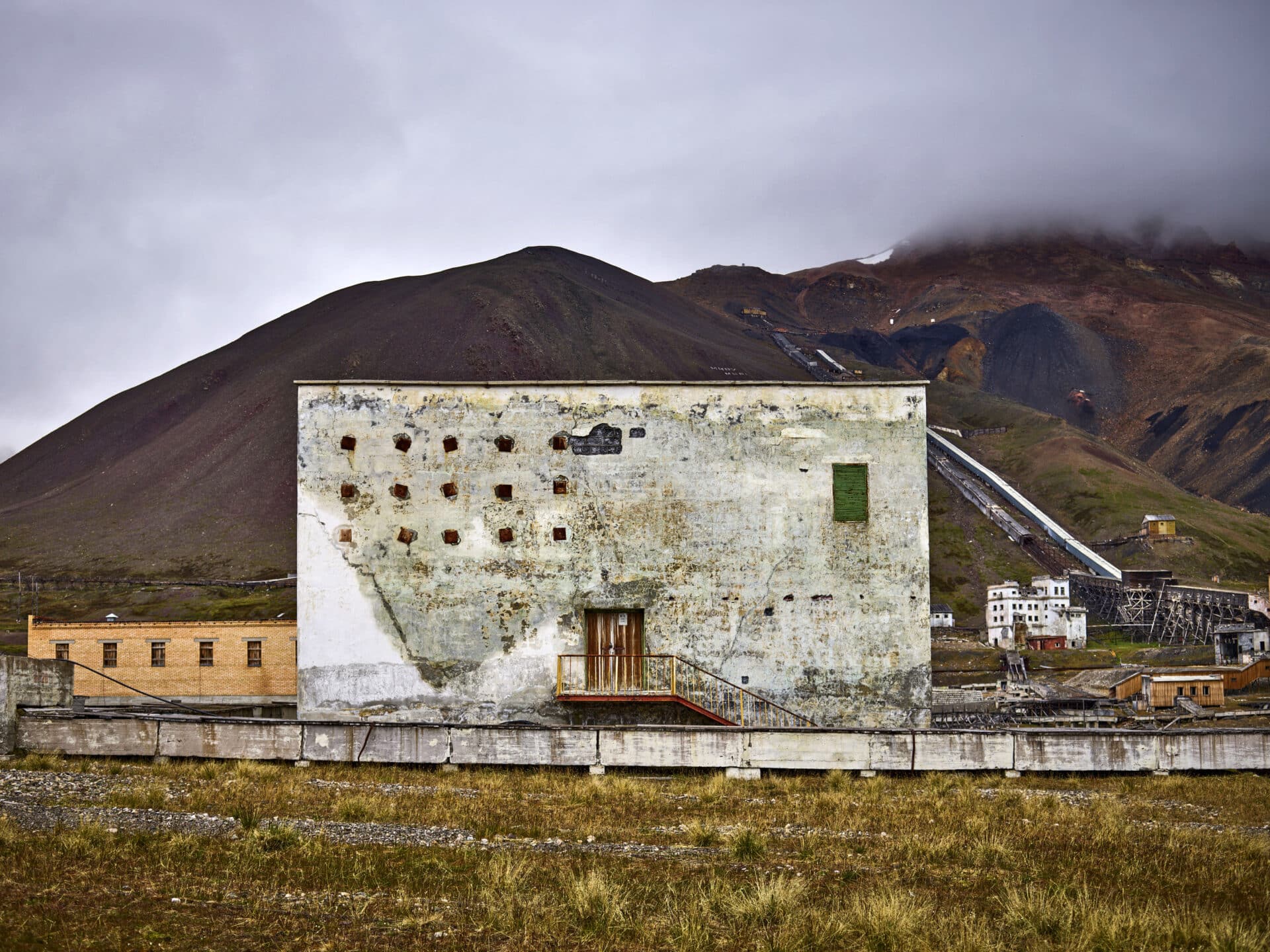 Pyramiden-Peter-Eastway-scaled-1.jpg