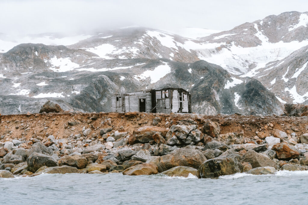 A-remote-trappers-hut-on-the-north-of-Spitsbergen-Svalbard-James-Popsys-1-1024x683.jpg