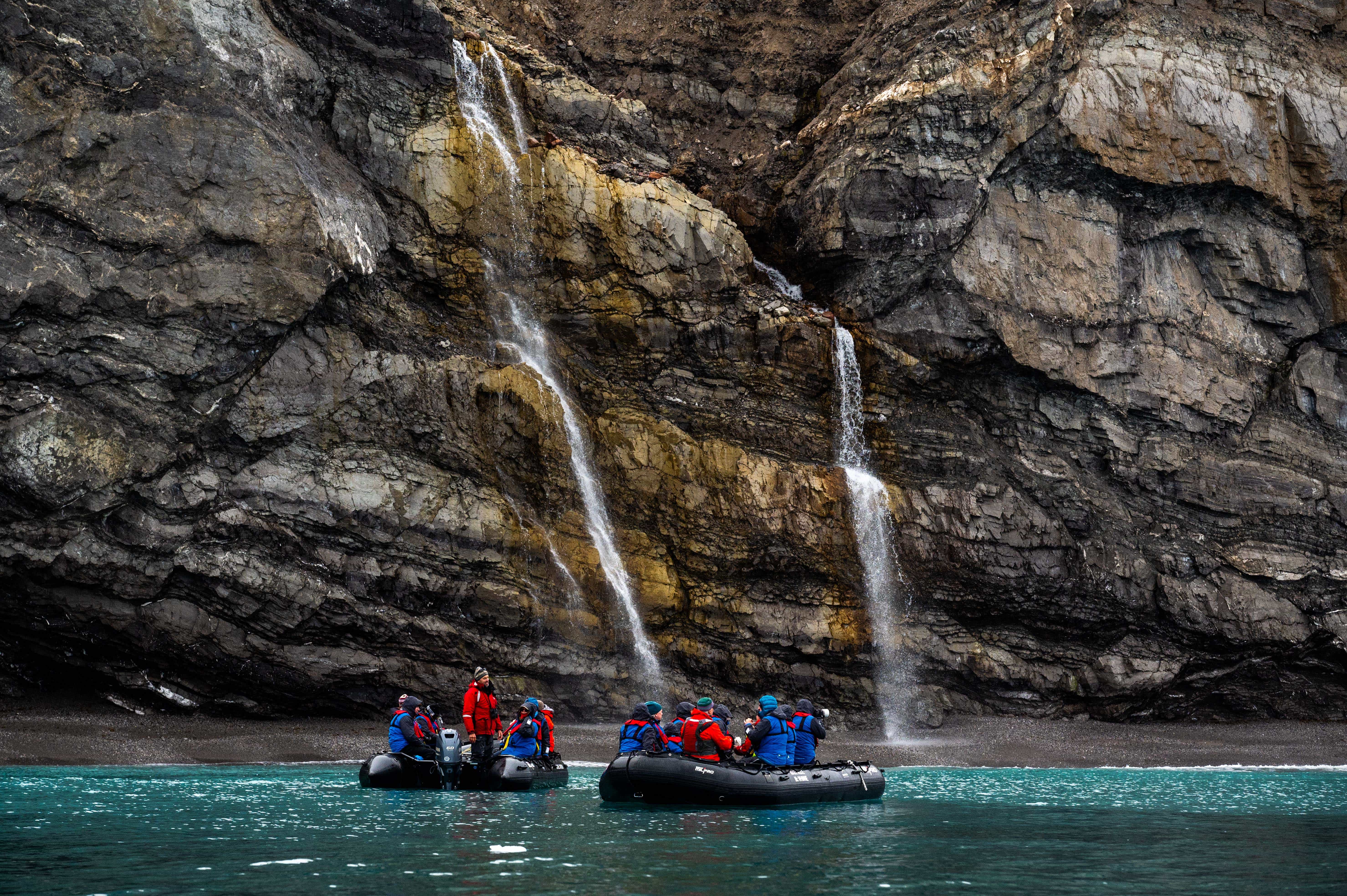 Zodiac-Cruising-Bylot-Island-Canada-Renato-Graniere-min.jpg